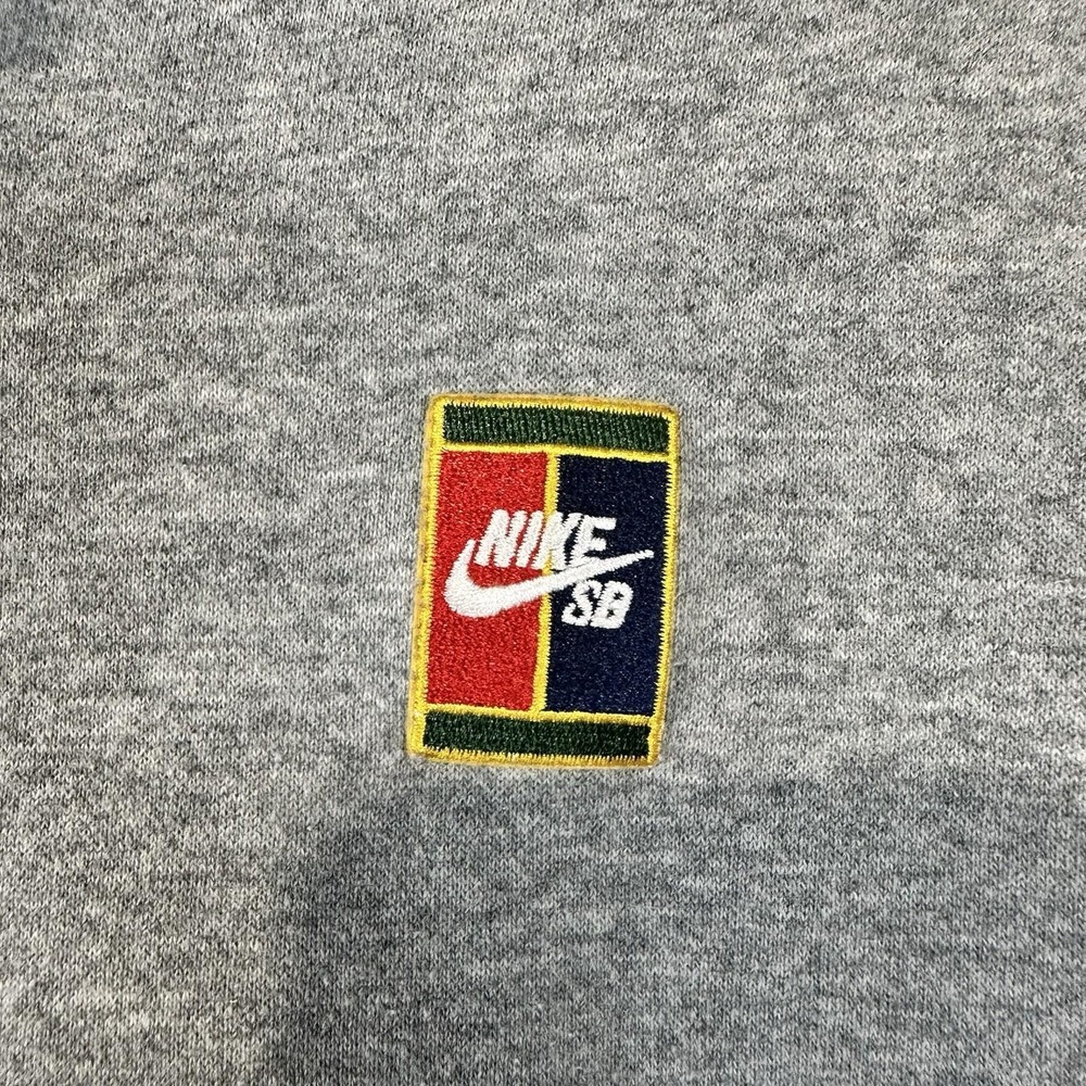 Nike SB Pullover Sweater Mens Small Gray Half Zip Patch Skateboarding DA4209-063 - Picture 2 of 6